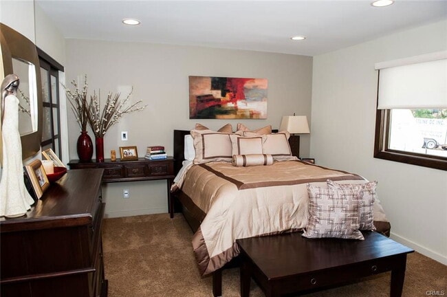 Photo - 5760 Ostin Ave