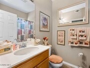 Photo - 2562 Kenwood Ct House
