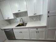 Kitchen - 325 S Doheny Dr