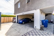 Photo - 622 N Serrano Ave Townhome