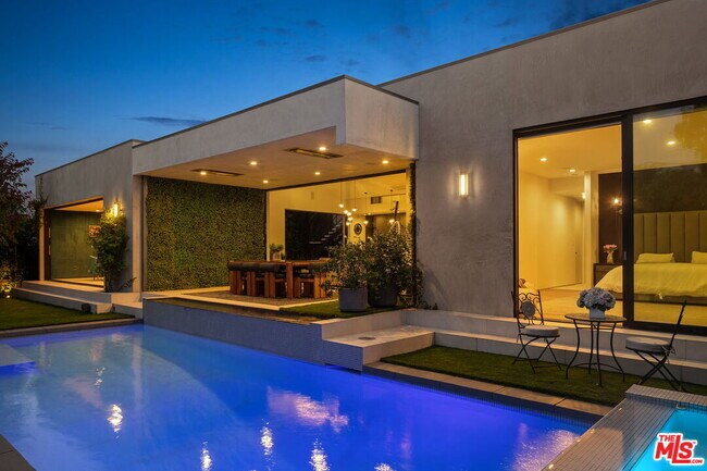 Photo - 1368 Beckwith Ave