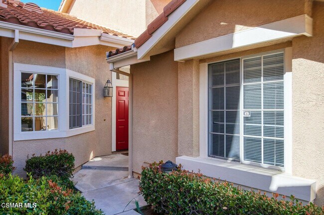 Photo - 4827 La Vella Dr