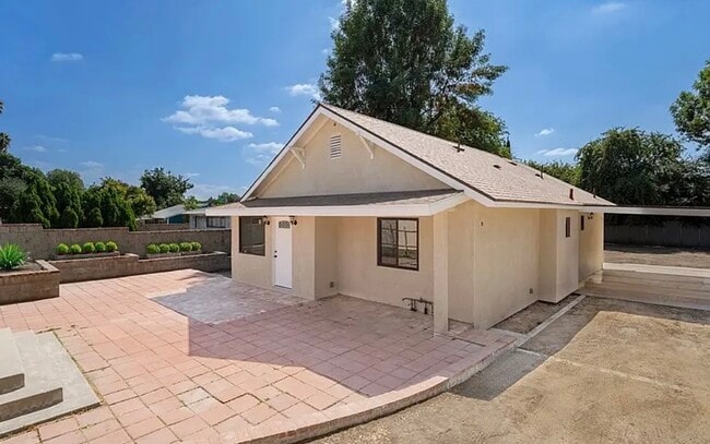 Photo - 10824 Foothill Blvd