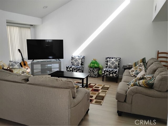 Photo - 428 Golden Springs Dr Unit E