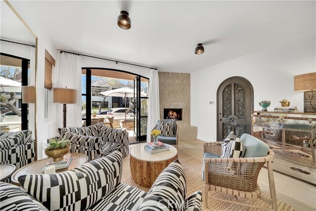 Photo - 412 Acacia Ave