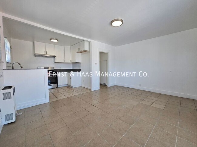 Photo - 1468 Alamitos-