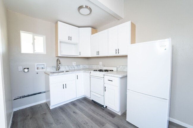 Photo - 2707 Robertson St Unit Granny Flat/Studio