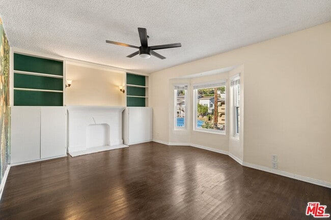 Photo - 1155 Miller Ave