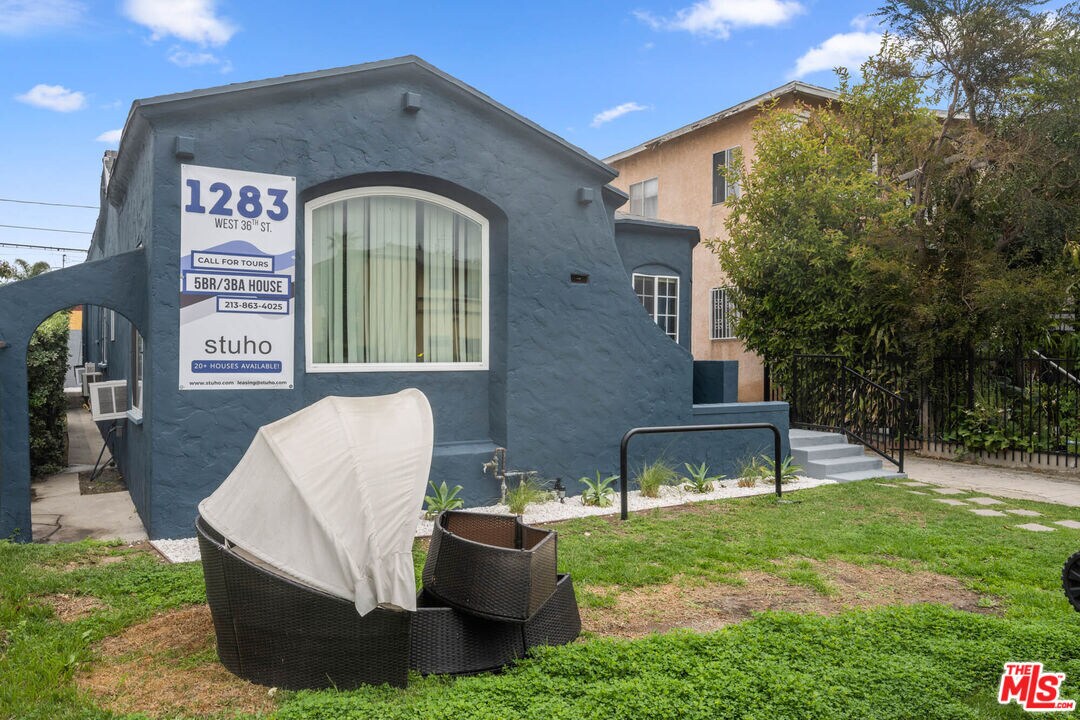 Photo - 1283 W 36th St House