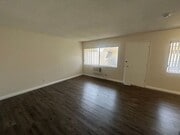 Photo - 325 N Glendora Ave