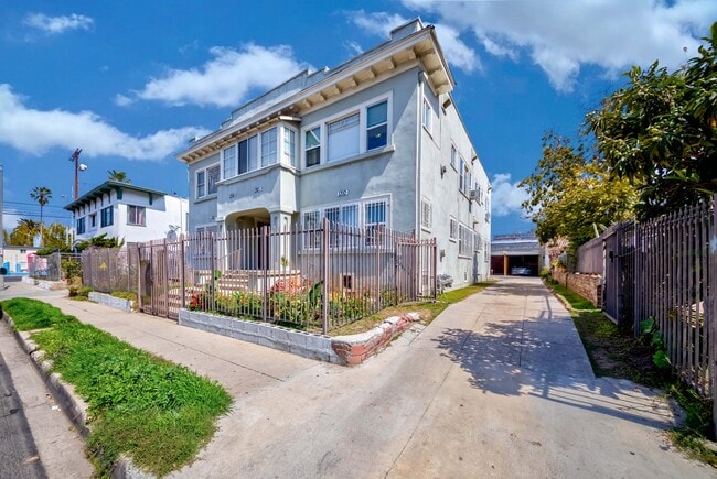 Photo - 1308 S Van Ness Ave Unit 1308