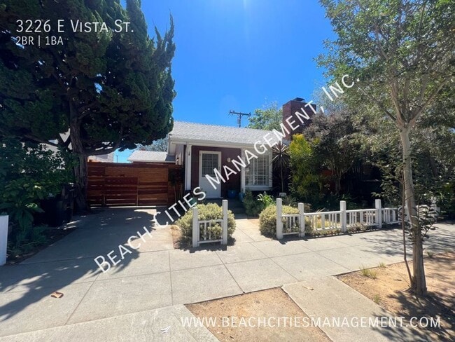 Photo - 3226 E Vista St