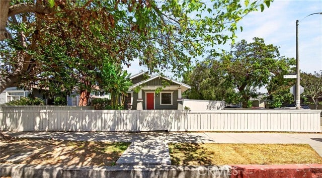 Photo - 800 Temple Ave
