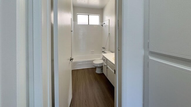 Photo - Hayworth Apartments