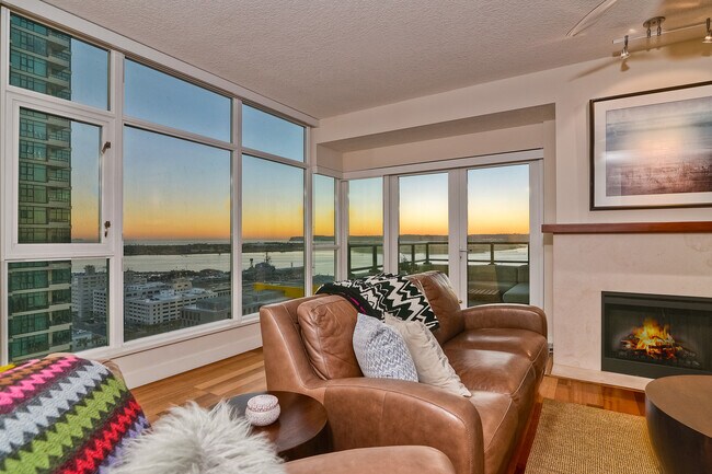 Photo - 1205 Pacific Hwy Unit 2506