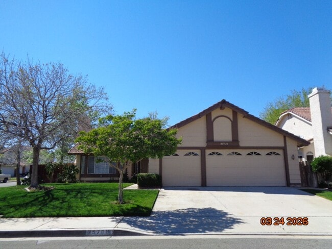 Building Photo - Rancho Vista 1 Story Offering 1428 sq. ft.