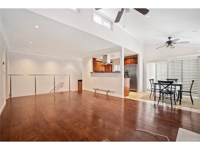 Building Photo - 22131 Burbank Blvd Unit 7
