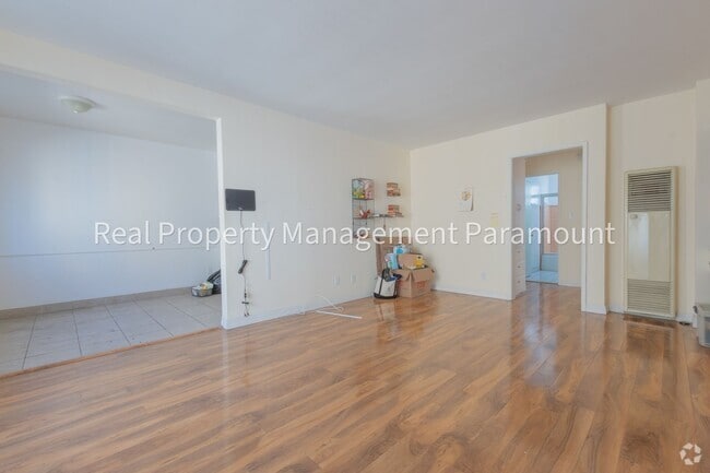 Building Photo - Beautiful 1 bed 1 bath for rent Unit #1 Rental
