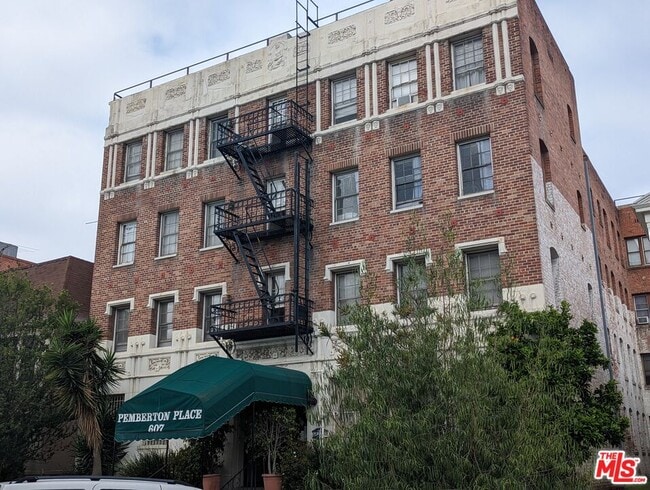 Building Photo - 607 S Dunsmuir Ave Unit 303-303 Rental