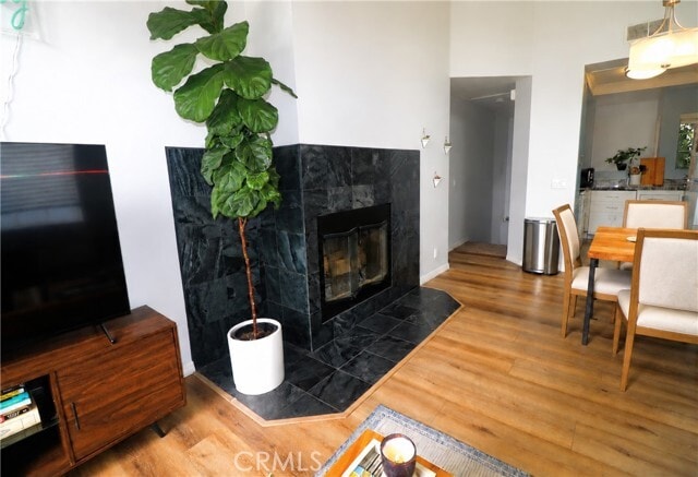 Photo - 512 Dahlia Ave
