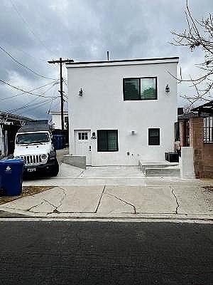 Building Photo - 6614 Sylvia Ave