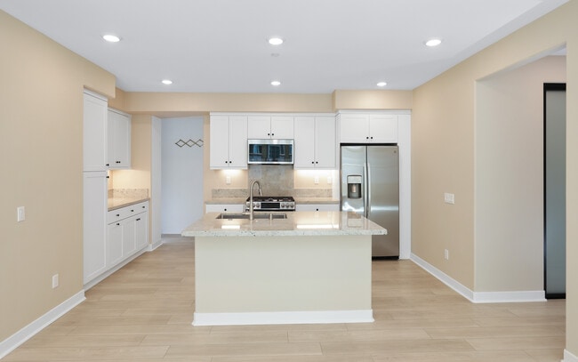 Photo - 1100 Lasso Way Unit 203