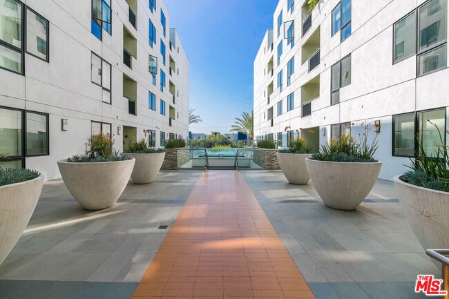 Photo - 1234 Wilshire Blvd Unit 231