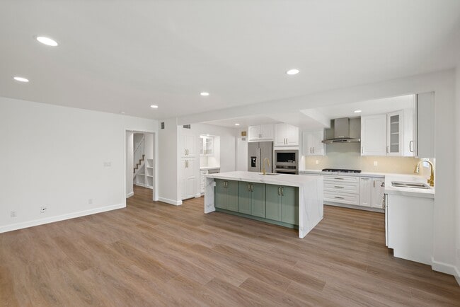 Photo - 20152 Redlands Dr