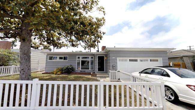 Building Photo - 5018 Rockford Dr