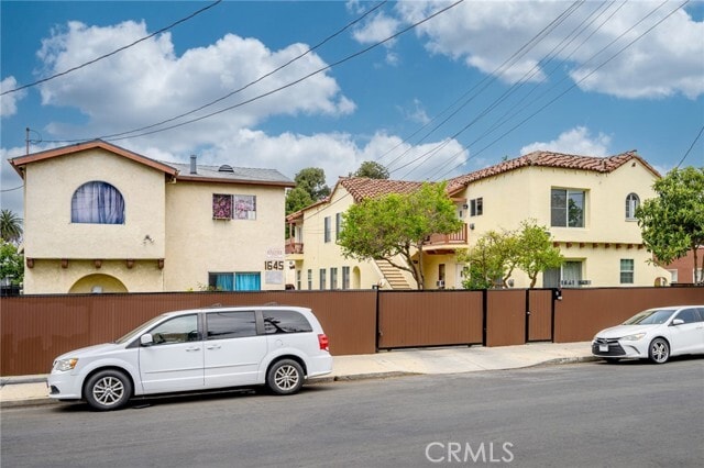 Building Photo - 1643 S Catalina St Unit 1/2A