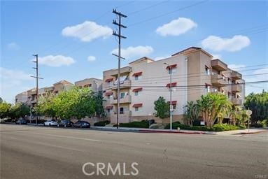 Building Photo - 9610 Zelzah Ave Unit 203