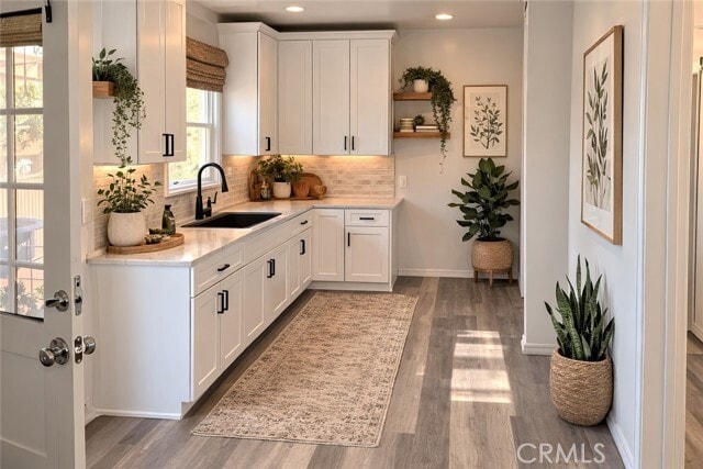 Photo - 966 Holly St