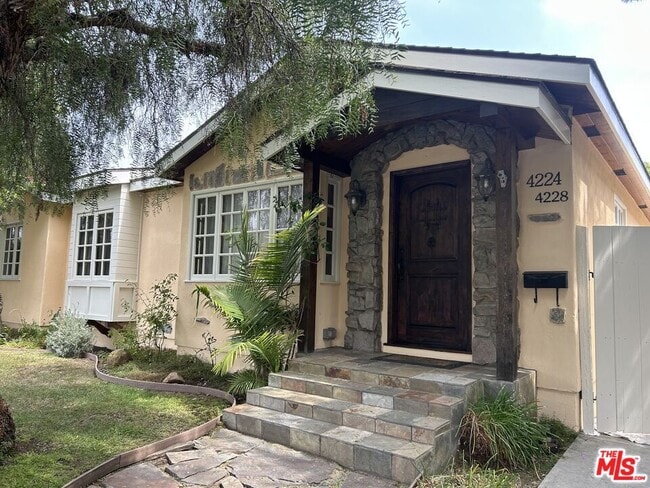 Photo - 4224 Beethoven St House