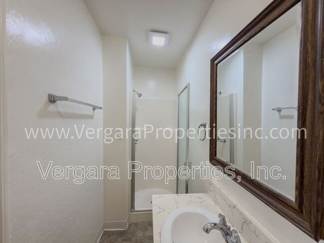 Building Photo - 13505 Mariposa Ave Unit Rear House
