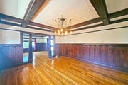 Photo - 648 N Heliotrope Dr