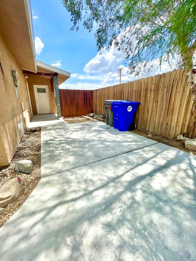 Photo - 6587 Oasis Ave