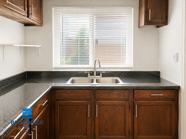 Photo - 5939 W Northside Dr Unit 2