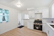 Photo - 858 Ashfield Ave