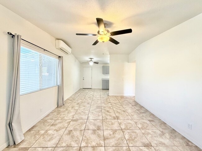 Building Photo - 31890 Avenida La Paloma Unit A