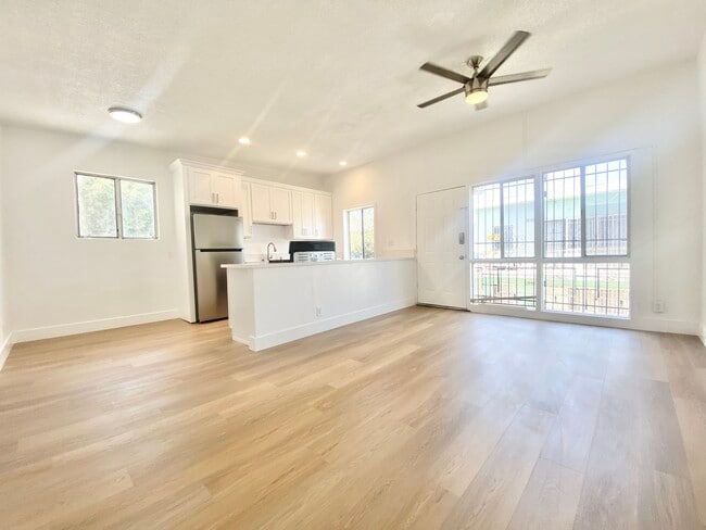 Photo - 10214 S 10th Ave Apartment Unit 6A