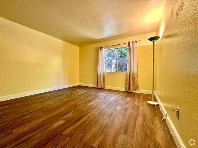 Building Photo - 11275 Avenida De Los Lobos Unit B Rental