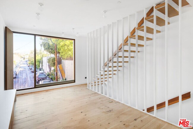 Photo - 1416 Fairbanks Pl