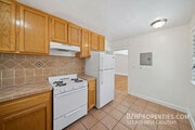 Photo - 1239 Havenhurst Dr Apartment Unit 1239 1/2