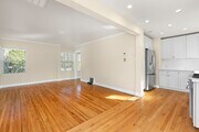 Photo - Charming 1 Bed / 1 Bath Detached Townhome Unit in P...