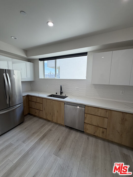 Photo - 124 S Croft Ave Unit 303
