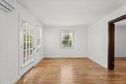 Photo - 4044 Huron Ave