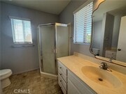 Photo - 302 W Loraine St