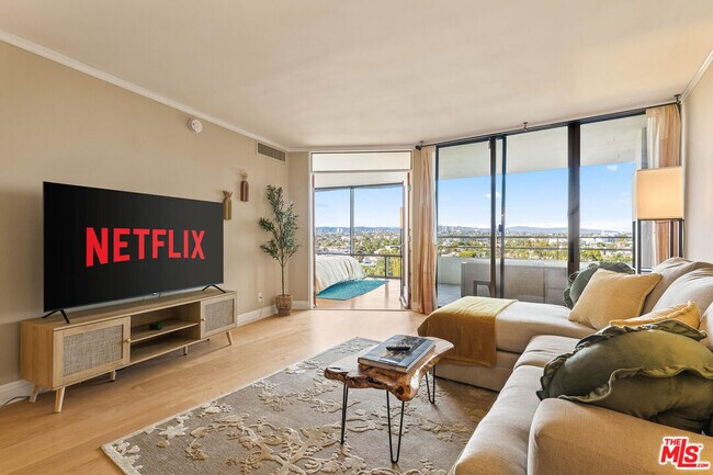 Building Photo - 4337 Marina City Dr Unit 543