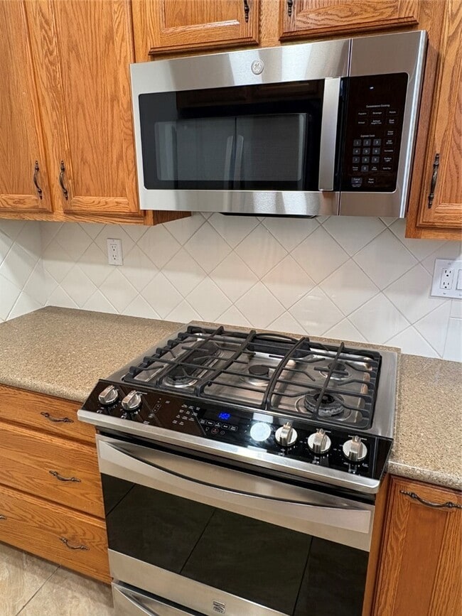 Photo - 15381 Cambay Ln