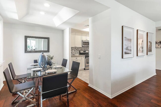 Photo - 1650 Veteran Ave Unit 204